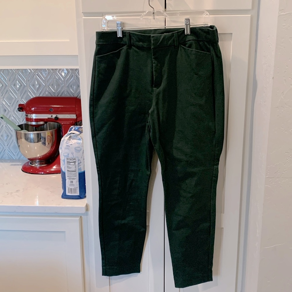 Hunter green Old navy pixie pants